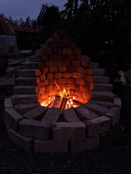 Secluded Private Cottage Hot-Tub, Sauna & Fire-Pit Carrick on Shannon Exteriér fotografie