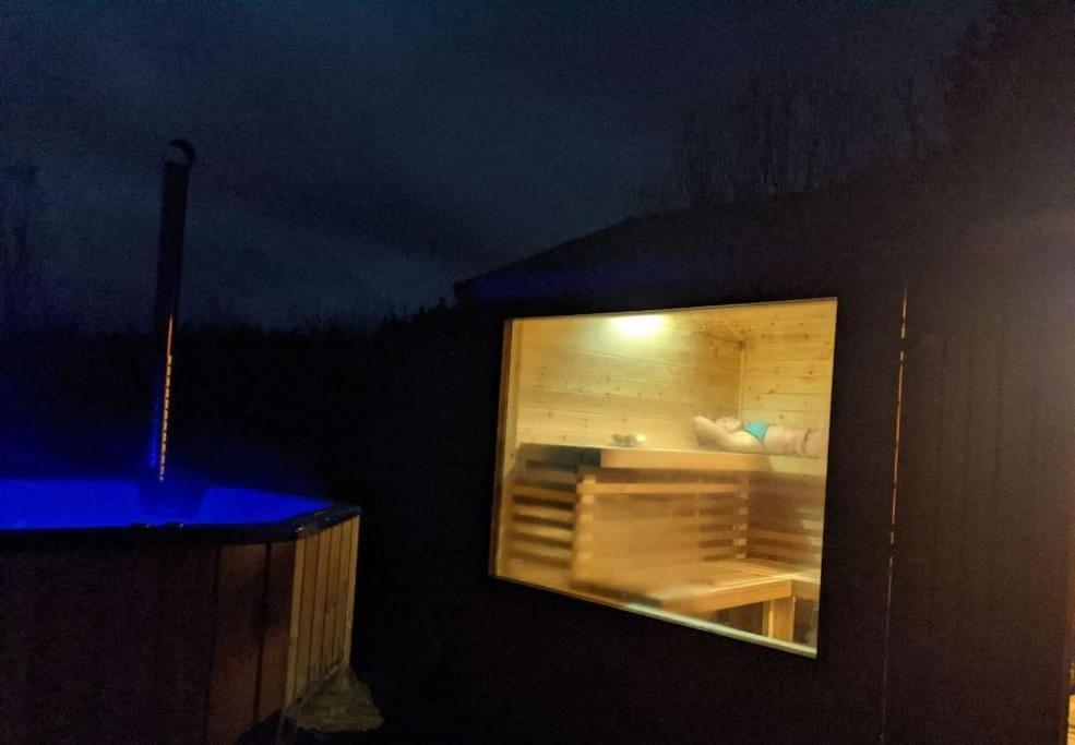 Secluded Private Cottage Hot-Tub, Sauna & Fire-Pit Carrick on Shannon Exteriér fotografie